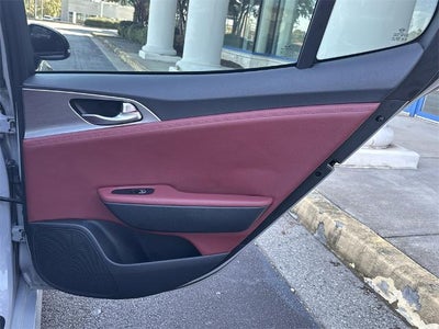 2022 Kia Stinger GT1