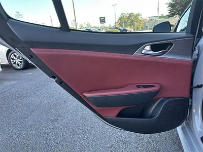 2022 Kia Stinger GT1