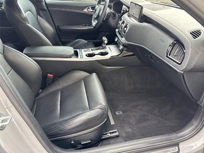 2022 Kia Stinger GT1