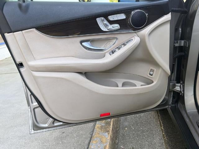 2021 Mercedes-Benz GLC GLC 300
