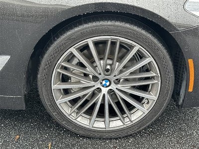 2018 BMW 5 Series 530i