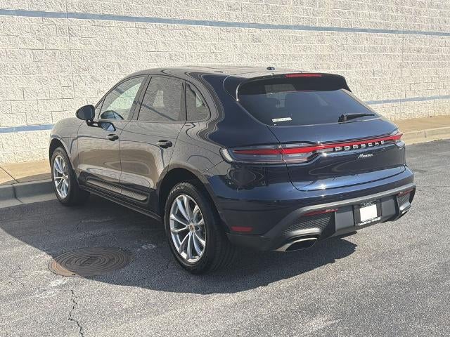 2023 Porsche Macan Base