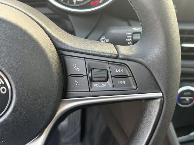 2017 Alfa Romeo Giulia Ti
