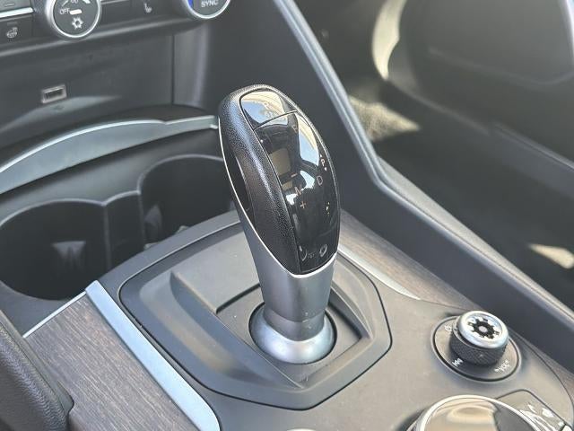 2017 Alfa Romeo Giulia Ti