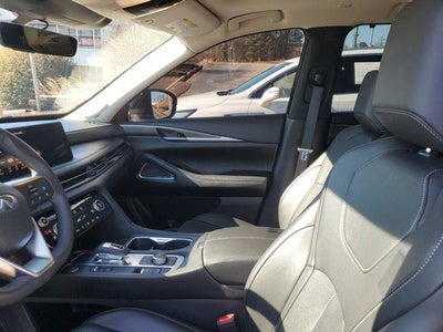 2025 INFINITI QX60 LUXE
