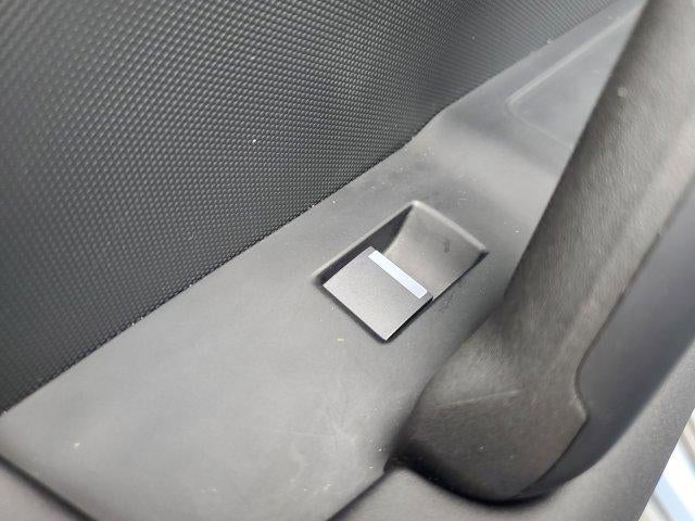 2025 Land Rover Defender S