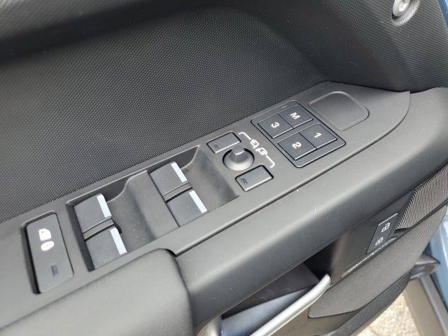 2025 Land Rover Defender S