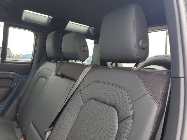 2025 Land Rover Defender S