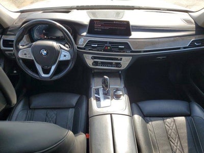 2020 BMW 7 Series 740i