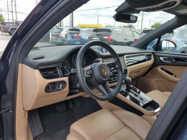 2023 Porsche Macan Base