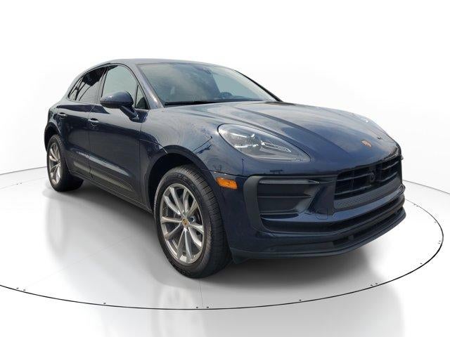 2023 Porsche Macan Base