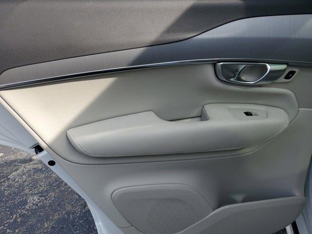 2024 Volvo XC90 Core Bright Theme