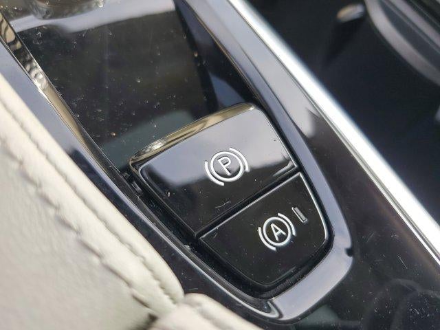 2024 Volvo XC90 Core Bright Theme