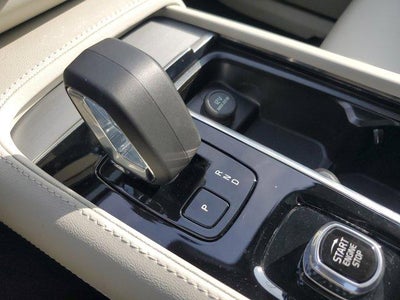 2024 Volvo XC90 Core Bright Theme